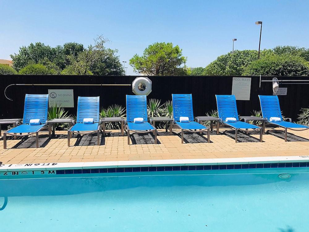 Hilton Garden Inn Las Colinas Ирвинг Экстерьер фото